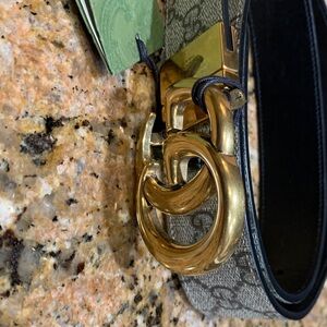 Brand new with tags authentic Gucci belt 95 sm/ 30 must have for collectors!